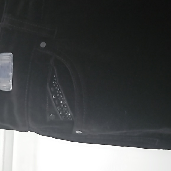 NWT WHITE HOUSE/BLACK MARKET Black Velvet Studded Boot Leg Pants Size 8R - Picture 10 of 16